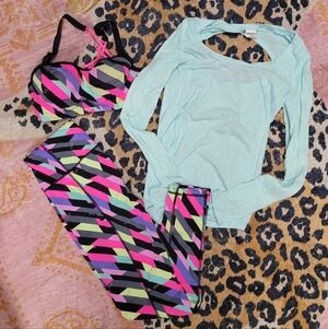 VSX Outfit - Sport Bra, Active Leggings, Open Back Top